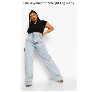 NEW Boohoo Plus Asymmetric Straight Leg Jean ICE Blue , Size US 20